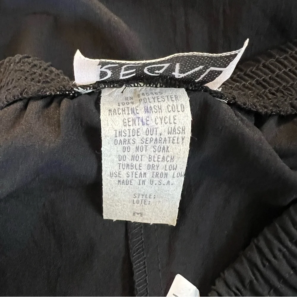 Regal Vintage 80s Elastic High Waist Stretch Casual Bermuda Shorts Black